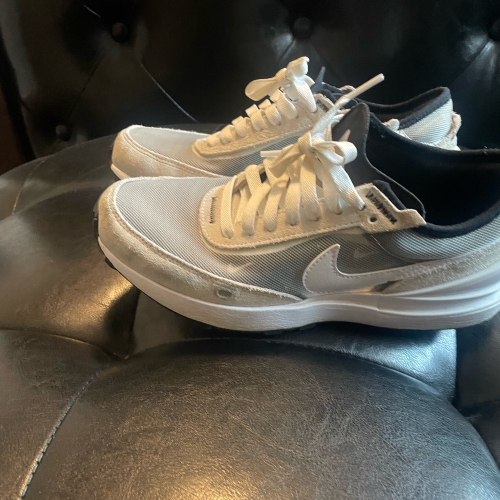 Boys grade school (waffle Nike)